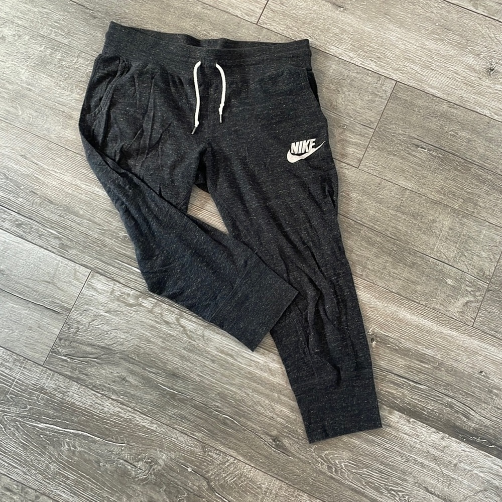 Nike comfy and light pants
